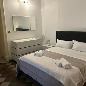Casa Centro Storico Gioia Casa vacanze Aeroporto di Catania Fontana Rossa